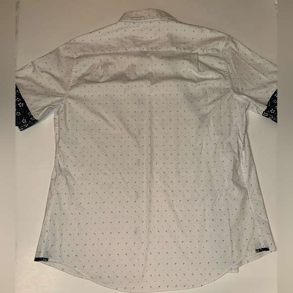 7Diamonds Men’s L White Button Down Short Sleeve Shirt Blue Buckle Exclusive - Picture 8 of 9